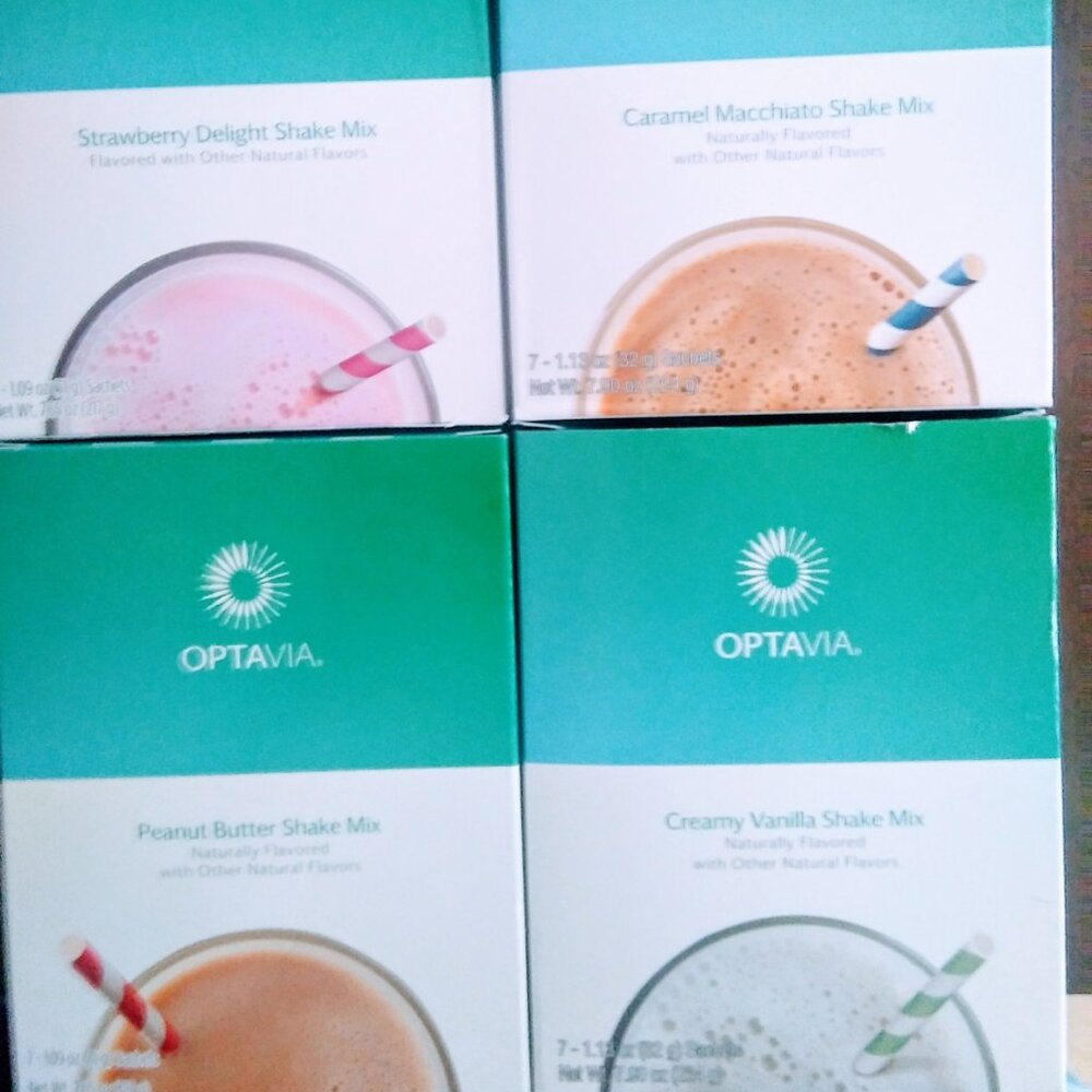 Optavia lot of 28 shakes (strawberry, vanilla, peanut butter, caramel macchiato)